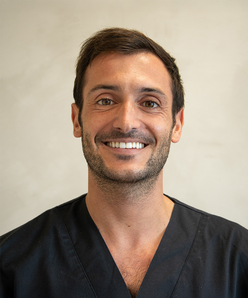 Dr Andrés Maciel